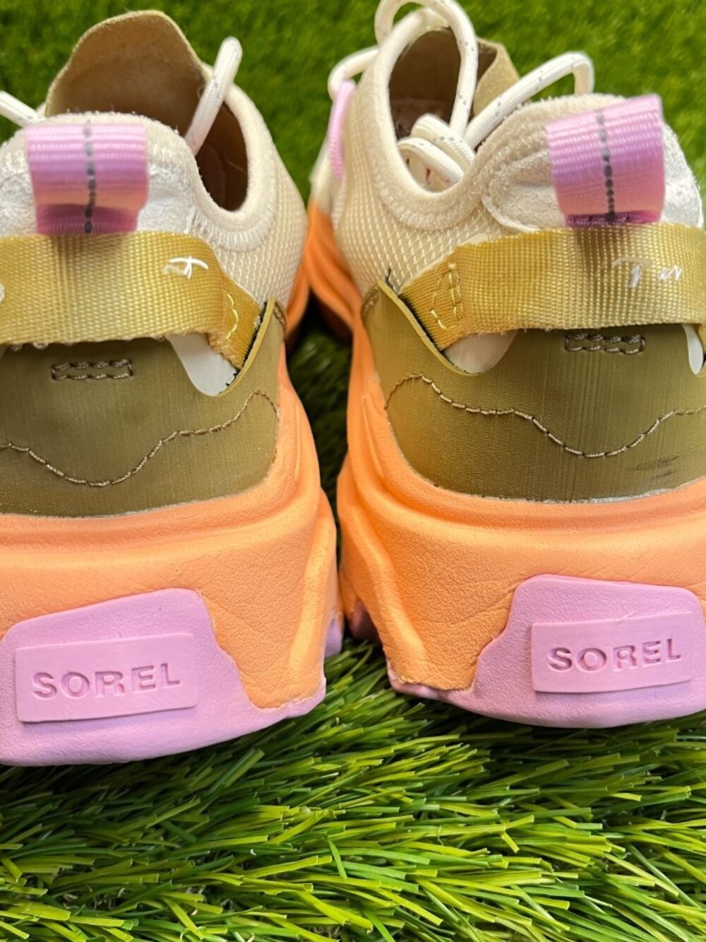 Sorel Kinetic Breakthru Tech Womens Size 11 Cream Orange Running Shoes Sneakers - Picture 7 of 11